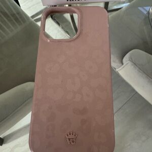 Velvet Caviar Blush Leopard iPhone 15 pro max